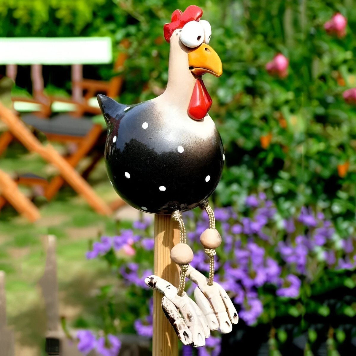GARDENBLINK – Resin Chicken Statue with Expressive Big Eyes for Delightful Garden Décor