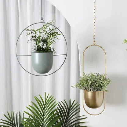 GREENHOLD – Minimalist Wall Plant Hanger with Adjustable Chain for Clean and Modern Spaces