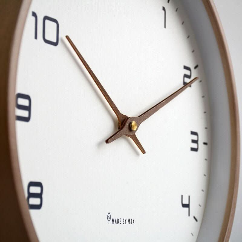 LUNDTIME – Silent Wooden Wall Clock with Scandinavian Design