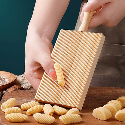 PASTAWOOD – Beechwood Gnocchi Board Pasta Tool with Comfortable Handle