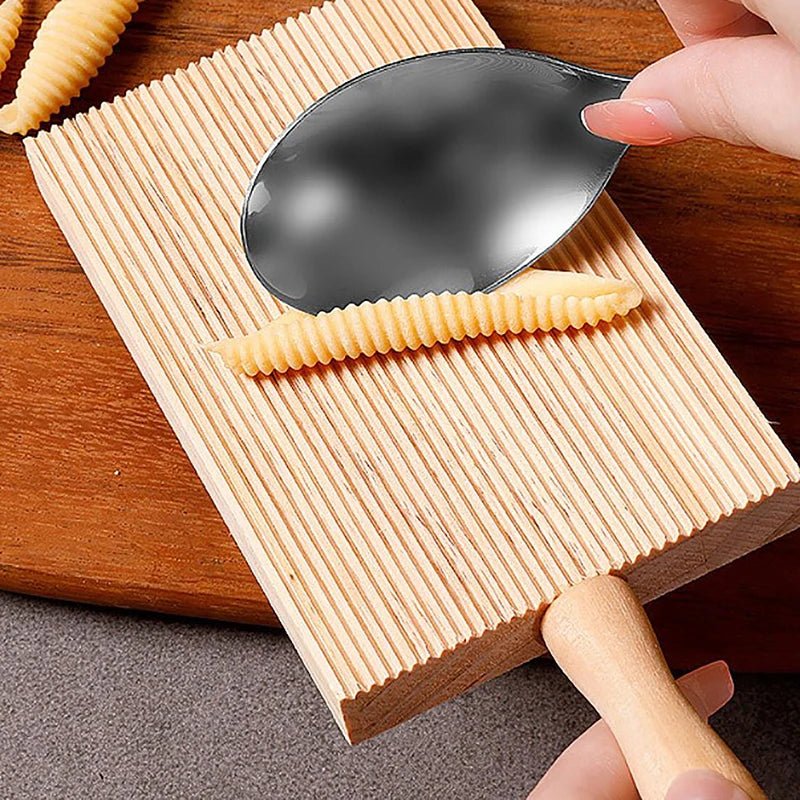 PASTAWOOD – Beechwood Gnocchi Board Pasta Tool with Comfortable Handle