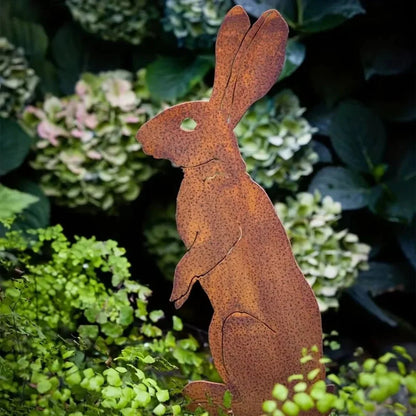 RABBITRAIL – Rustikaler Metall-Hasen-Gartenstecker für Bauernhaus-Außendekoration