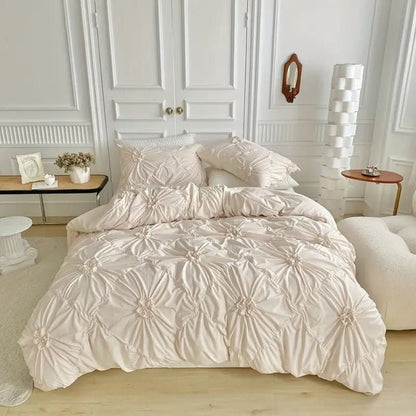 RuffledWeave Duvet Set – Elegant ruffled flower duvet cover set made of microfiber