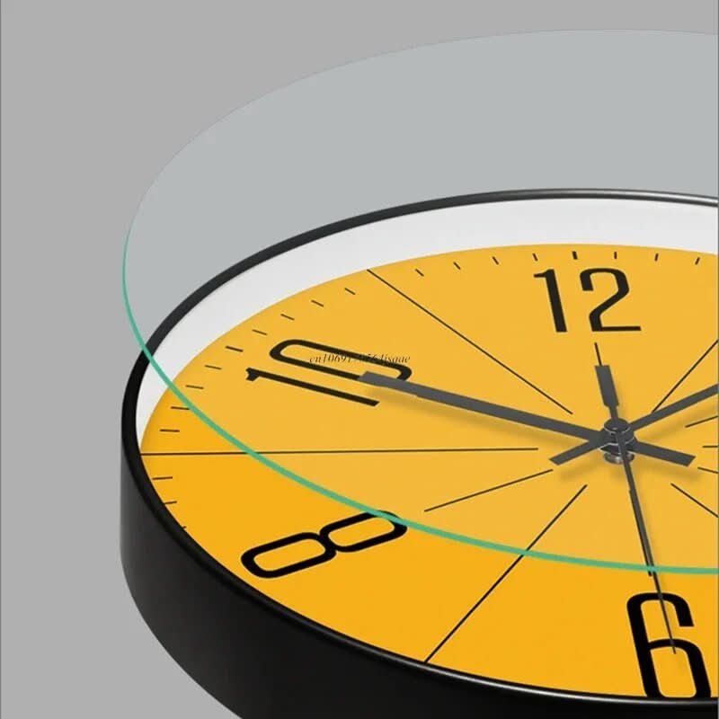 HUSKLOK – Silent Nordic Wall Clock with Minimalist Design