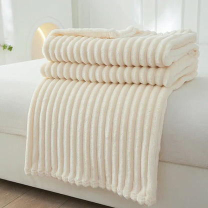 STRIPESNUG – Wide Flannel Fleece Blanket with Striped Pattern