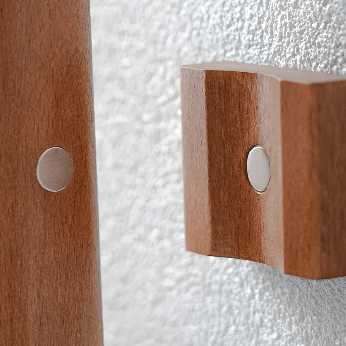 TALLGRIP – Extra-Long Magnetic Wooden Shoehorn for Effortless Wear