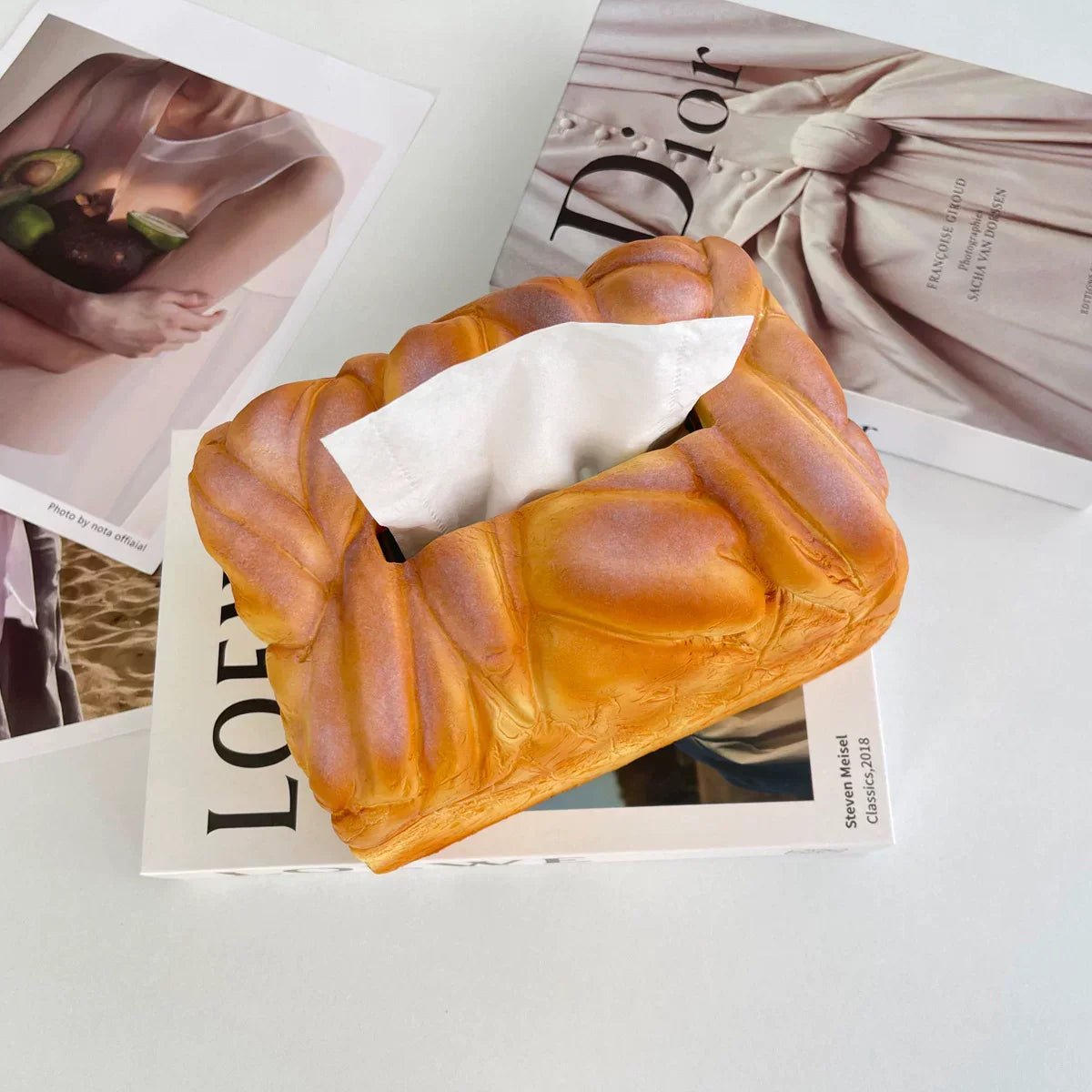 TOASTIE – Bread-Shaped Tissue Holder for Playful Home Decor