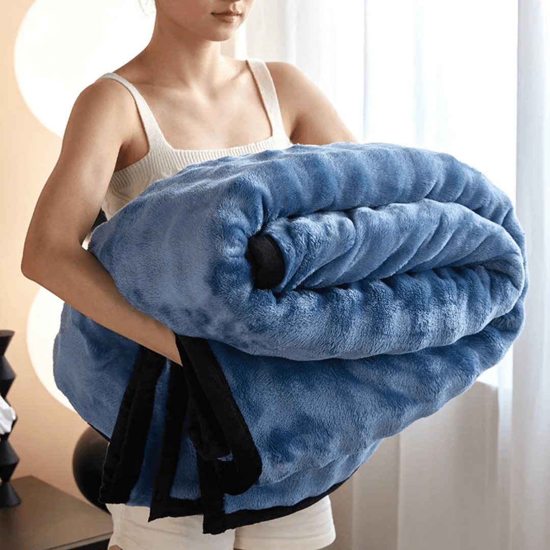 VELVETRA – Double-Sided Plush Fleece Blanket for Ultimate Warmth and Softness