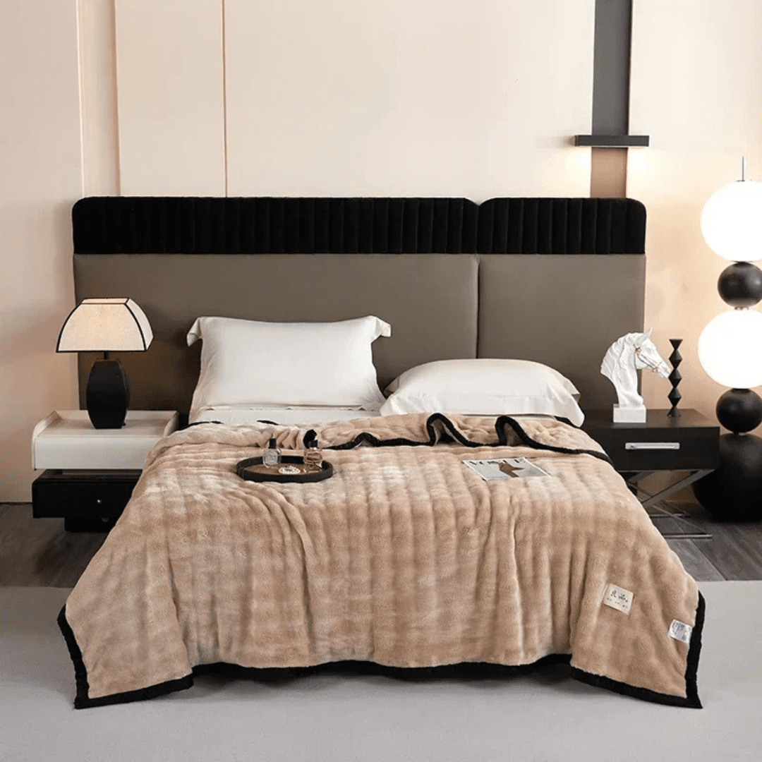 VELVETRA – Double-Sided Plush Fleece Blanket for Ultimate Warmth and Softness