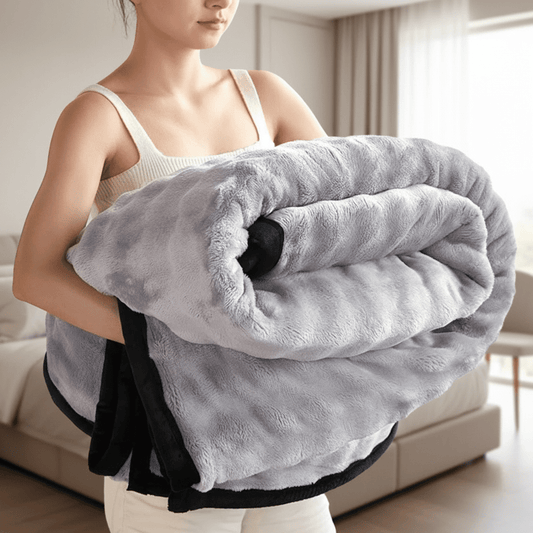 VELVETRA – Double-Sided Plush Fleece Blanket for Ultimate Warmth and Softness