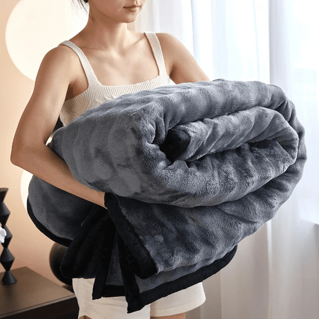VELVETRA – Double-Sided Plush Fleece Blanket for Ultimate Warmth and Softness