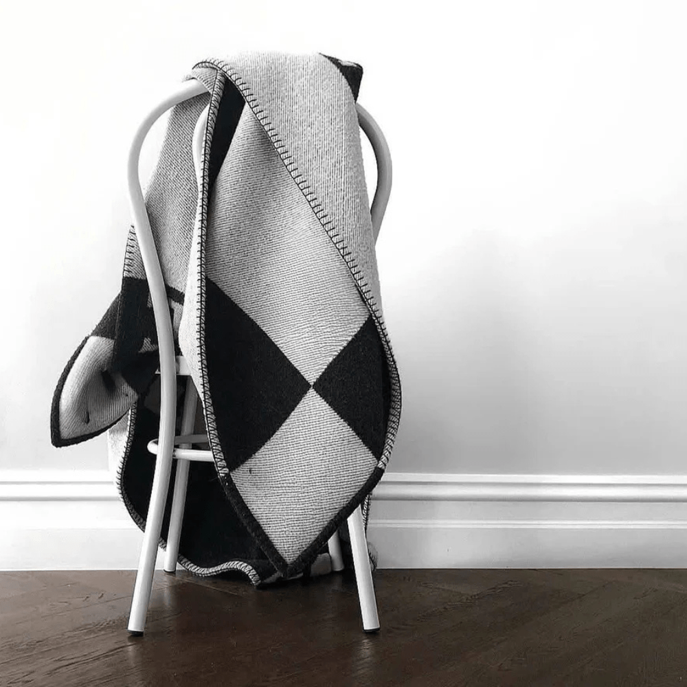 WOOLNEST – Premium Soft Wool Blanket for Interior Warmth & Comfort